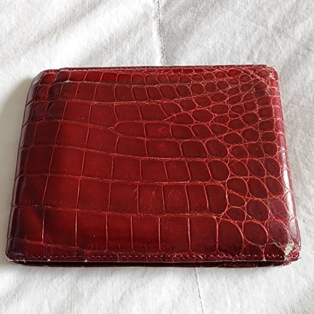 Tiffany and Co Vintage Genuine Crocodile Red Leather Bi-Fold Wallet